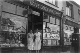 Hopes Green Post Office | Lee Morgan