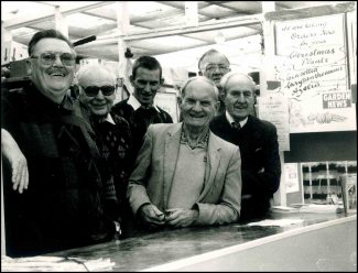 Stores Staff - November 1994 | Benfleet Horticultural Society