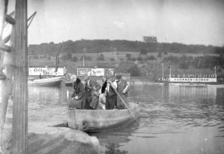 Olive believes this photo show her grandfather as one of the ferrymen to Canvey Island Olive believes this photo show her grandfather as one of the ferrymen to Canvey Island | Jackie Barnes collection