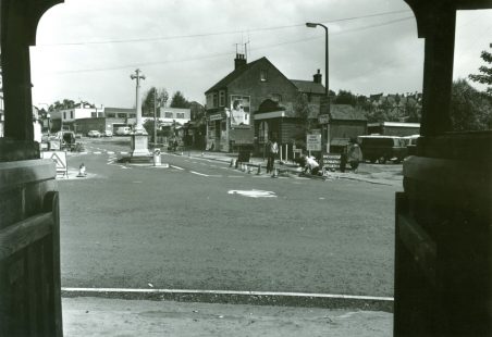 World's First Mini-roundabout (6) in 1974