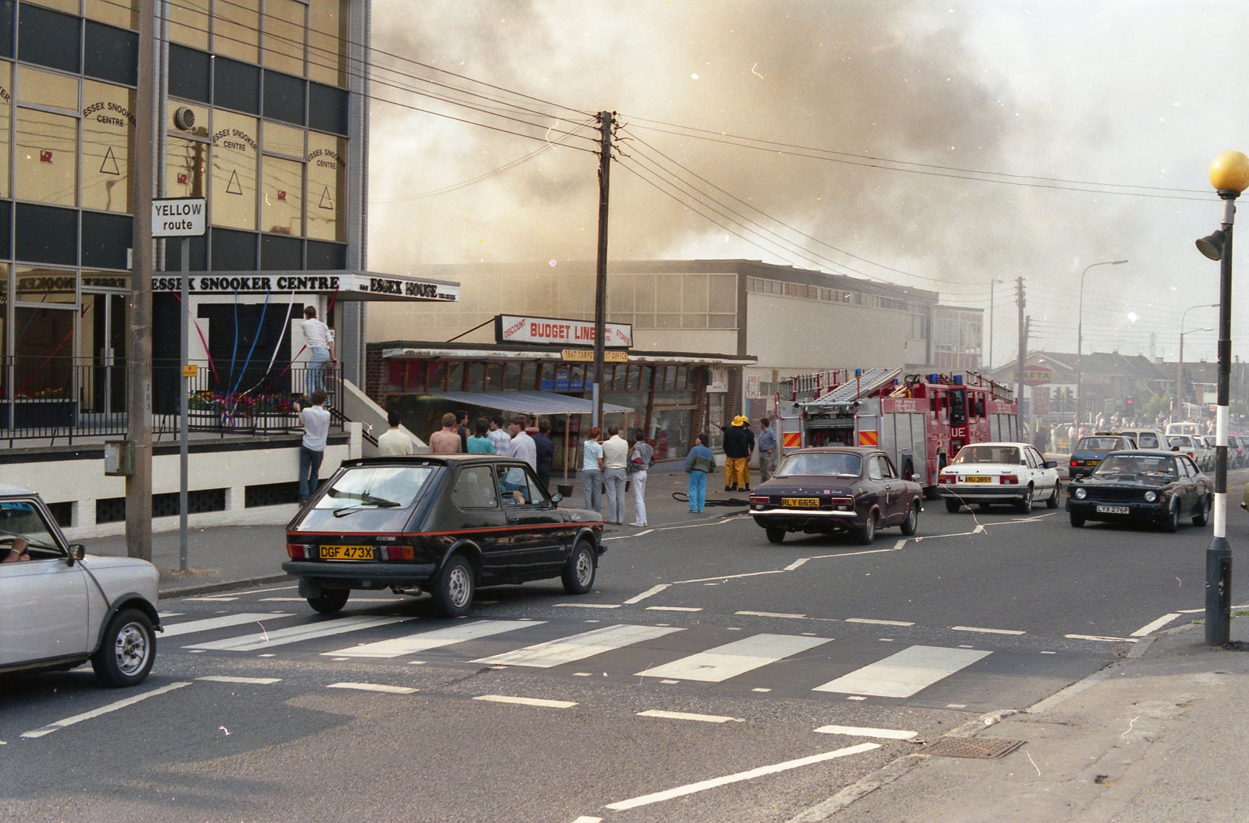 Fire incident at Tarpots 1986 Tarpots Area Benfleet Community Archive